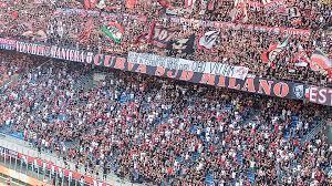 L’omaggio della curva del Milan a Villiam Vecchi