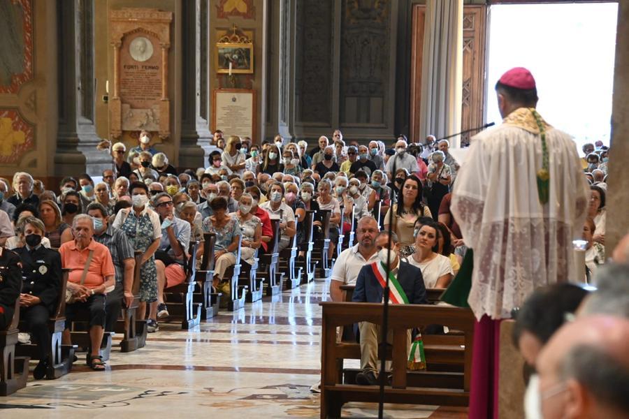 Carpi, festa dell’Assunzione di  Maria. Il vescovo Castellucci: «Di fronte a guerra e crisi economiche, energetiche, ambientali, migratorie. Invochiamo la Regina della Pace»