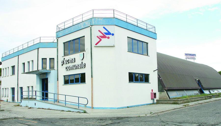 Danni per la piscina chiusa di Rosignano: 390mila euro al Comune