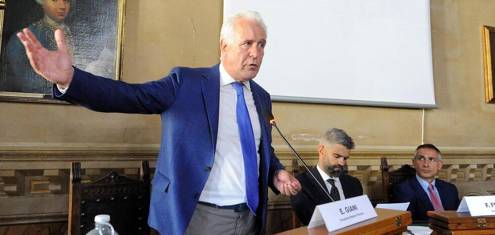 Giani risponde ai comitati sul rigassificatore: «Procedura trasparente»