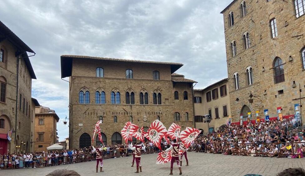 Volterra AD 1398 torna e fa il pieno: «Più presenze dell’edizione 2019» 