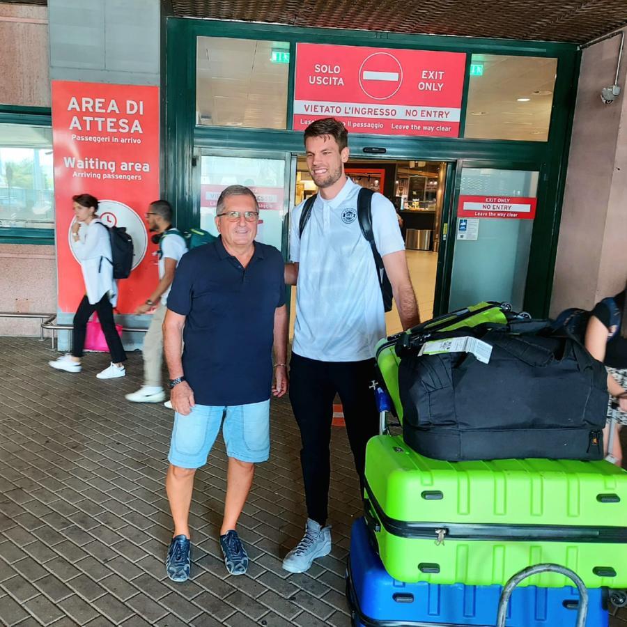 Ferrara, da Monaco di Baviera al Kleb il lungo Andrew Smith