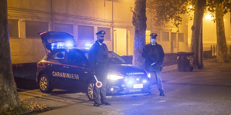 Modena. Parco Novi Sad: minacce ai passanti con catena 