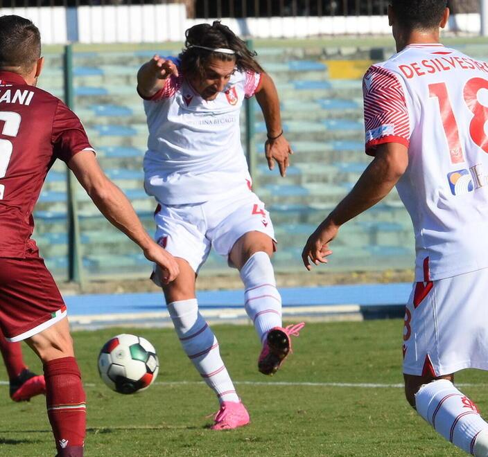 Riccardo Cretella al tiro (Foto Bf)