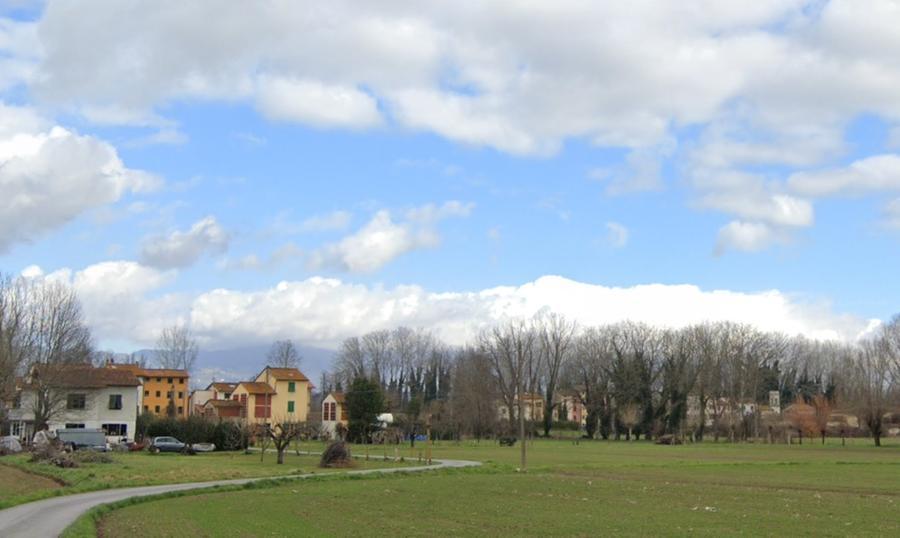 Paura a Lucca: «Due spari vicino alle case tra Sant’Anna e Nave»