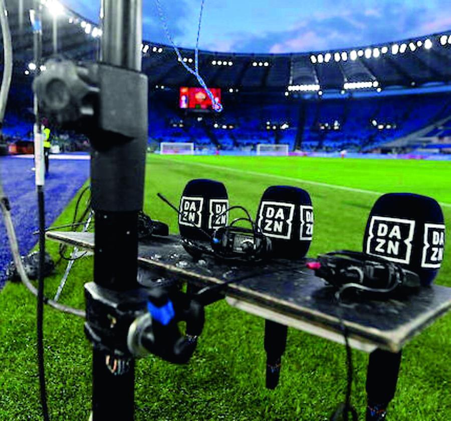 Rimborsi Dazn, «Bei tempi quelli del cazzottone alla tv»