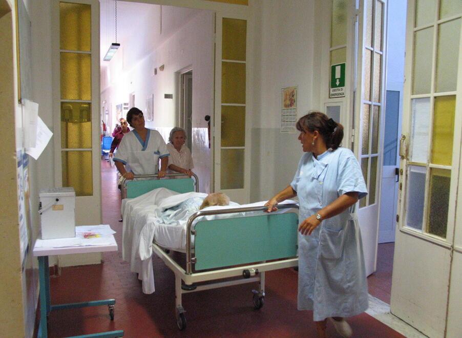 «Mancano infermieri: da settembre a rischio radiologia e fisioterapia»