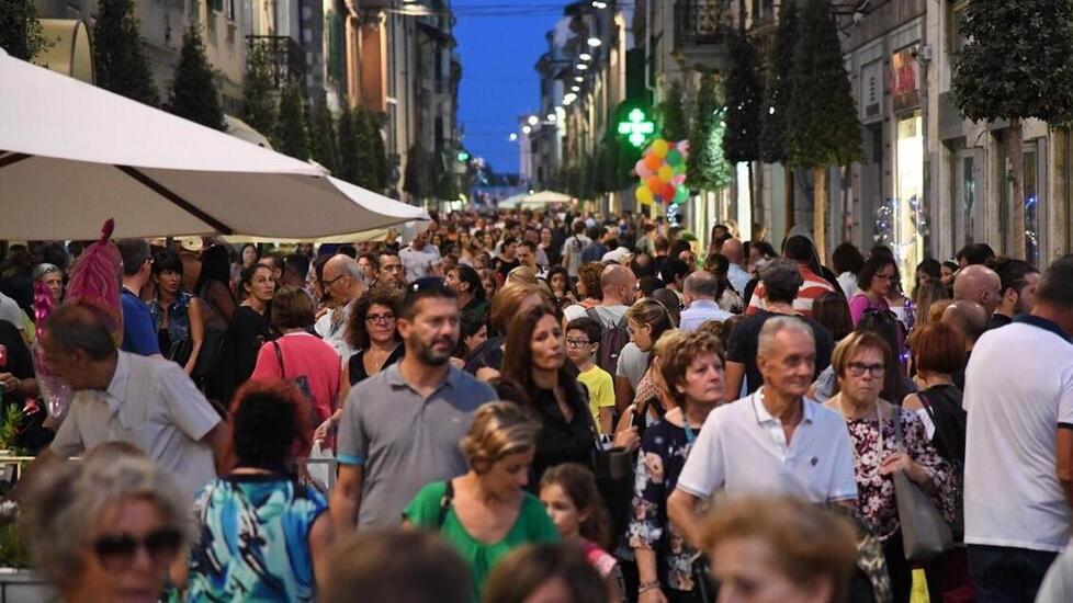Tensione Comune-commercianti dopo la “soffiata” sul Capodanno
