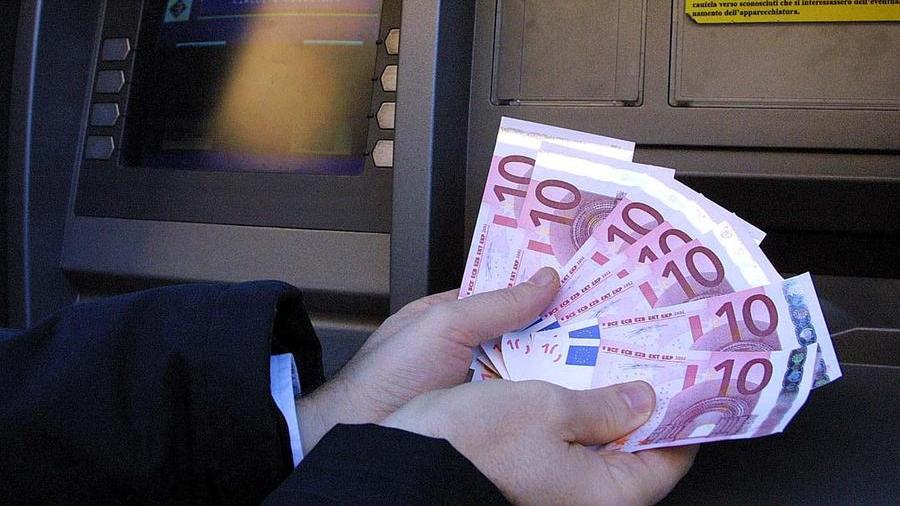 Nuova truffa del bancomat: “spariti” 400 euro