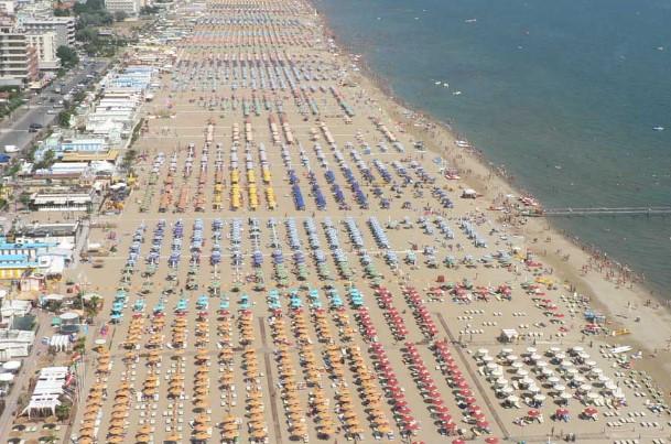 In vacanza col baratto, ferie gratis in cambio di servizi Nel Riminese alcuni hotel accettano lavoretti al posto dei soldi