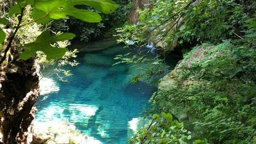 
	La piscina naturale nella foresta di Usassai

