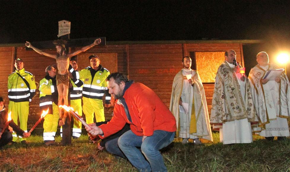 Domani la processione con il crocefisso di don Camillo