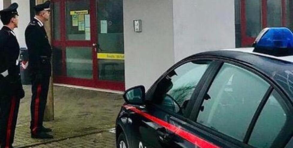 Mirandola, forbiciate per gelosia in Posta 