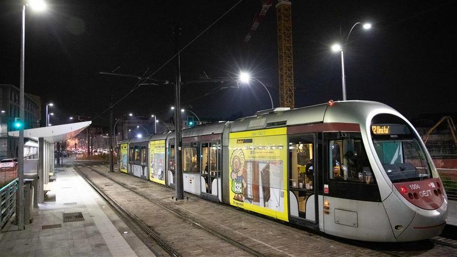 Via alla tramvia verso Sesto ma la strettoia genera il caos