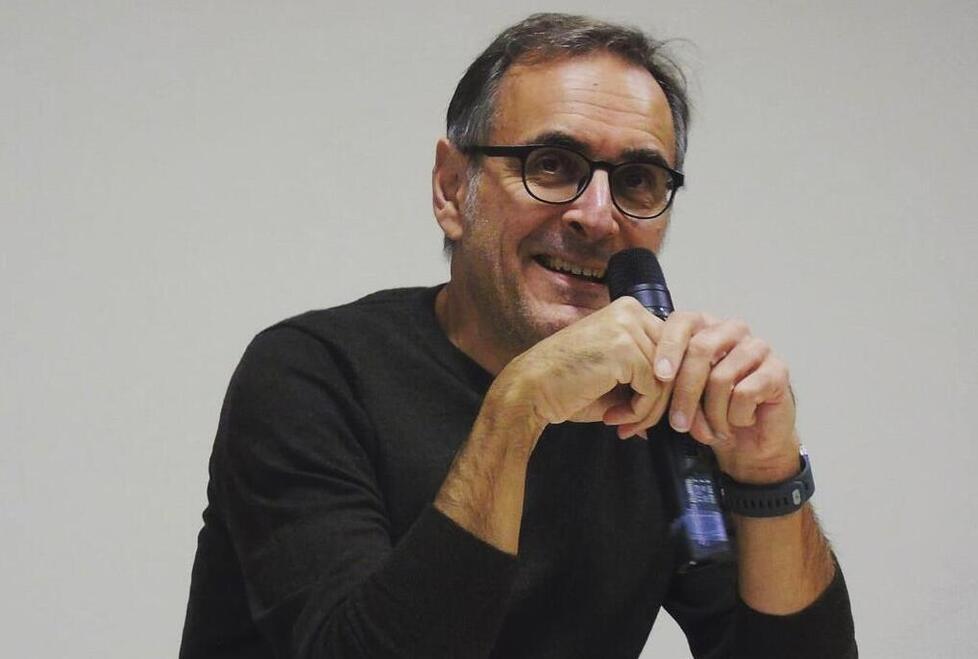 Giampaolo Simi presenta oggi al Palazzo Mediceo il nuovo romanzo “Senza dirci addio”