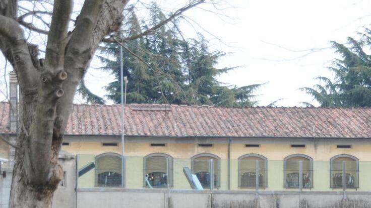 Agente positivo al Covid dopo lo sputo in faccia di detenuto in isolamento