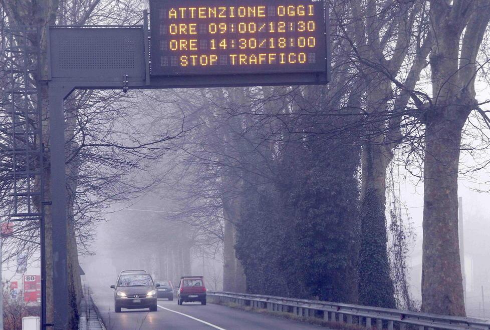 Misure antismog fotocopia Sulle domeniche si tratta 