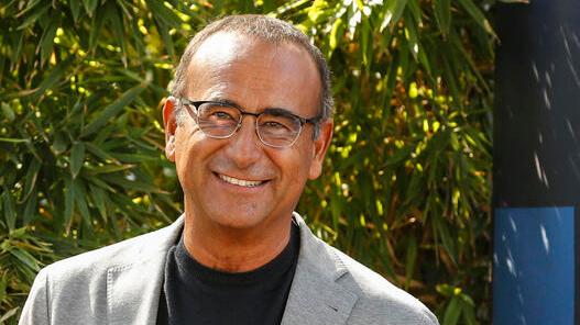 Carlo Conti nella “sua” Versilia con il “Mattone del cuore” tra spettacolo e solidarietà