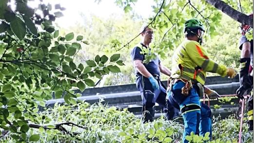 Grave motociclista di San Prospero finito in un dirupo