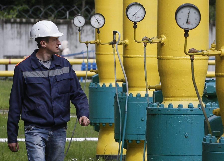 Gas e luce, arriva la maxi stangata: bollette verso un altro raddoppio