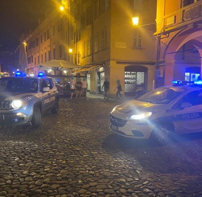 Modena &nbsp;Movida, ancora botte e giovanissimi in fuga 