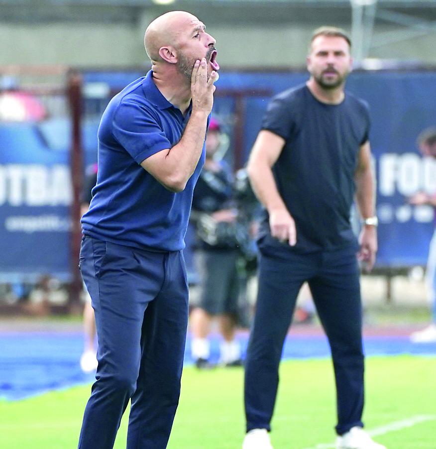 
	Vincenzo Italiano ha difeso le scelte dei due arbitri che si sono avvicendati, Marchetti e poi Sacchi


