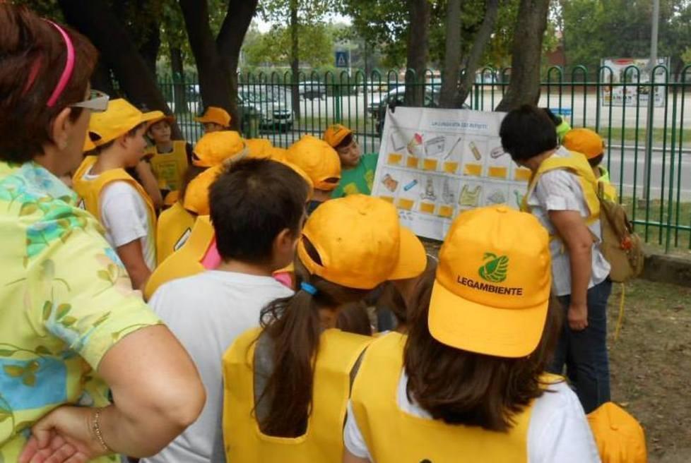 «Bimbi al parco inquinato» Nuove accuse all’assessore 