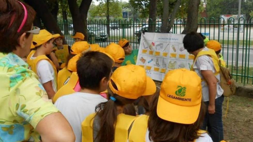 «Bimbi al parco inquinato» Nuove accuse all’assessore