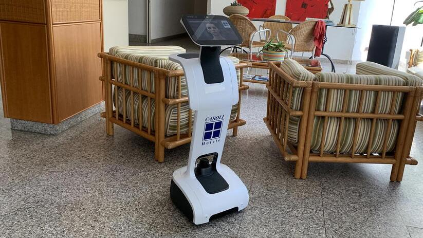Carolina in servizio in una delle strutture che stanno sperimentando la nuova tecnologia