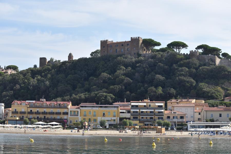 Castiglione della Pescaia, torna balneabile un tratto di mare