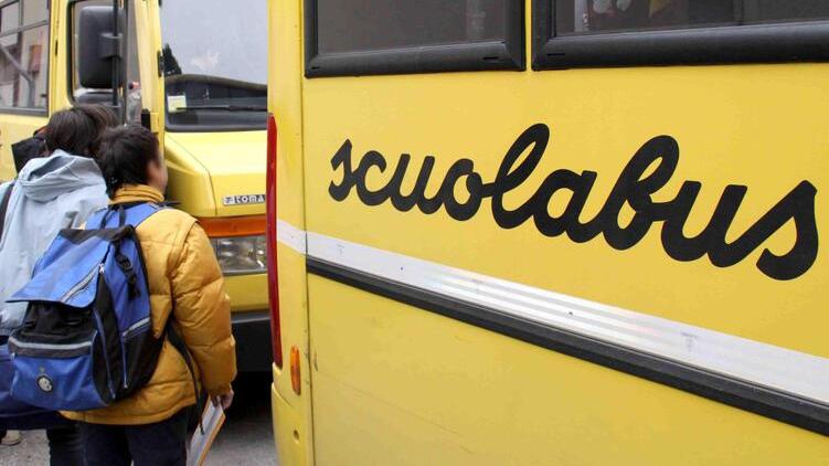 Lucca, mancano autisti di scuolabus: le aziende assumono 