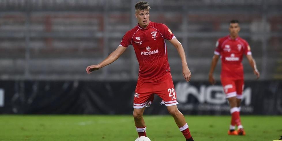 Bianchimano in campo con la maglia del Perugia