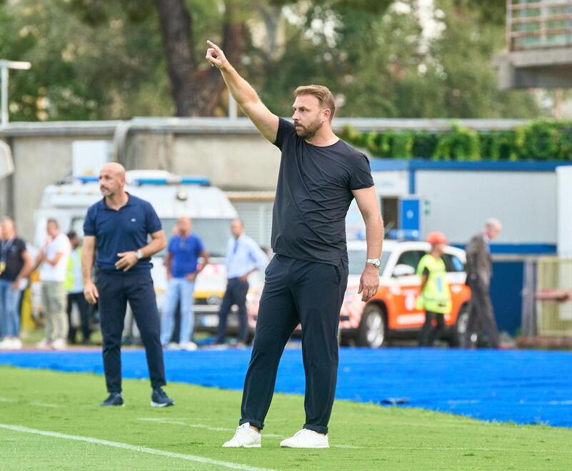 ll tecnico azzurro Paolo Zanetti, espulso domenica, non sarà in panchina al Via del Mare di Lecce