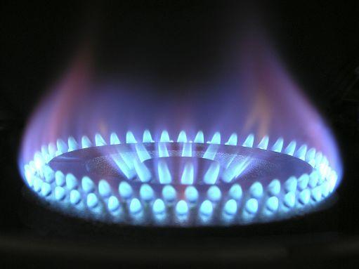 Prezzi del gas fuori controllo, ecco i settori a rischio chiusura