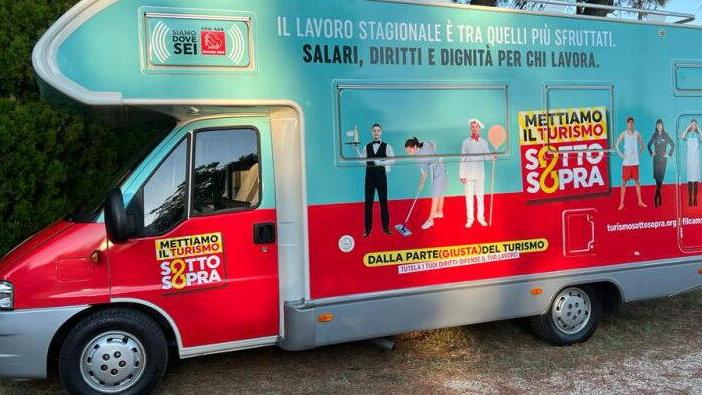 Il camper dei diritti del sindacato Filcams Cgil