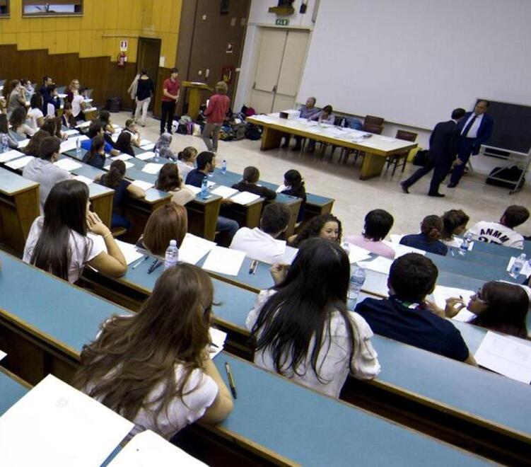 Modena Posti letto alle stelle: «Decine di studenti senza alloggio» 