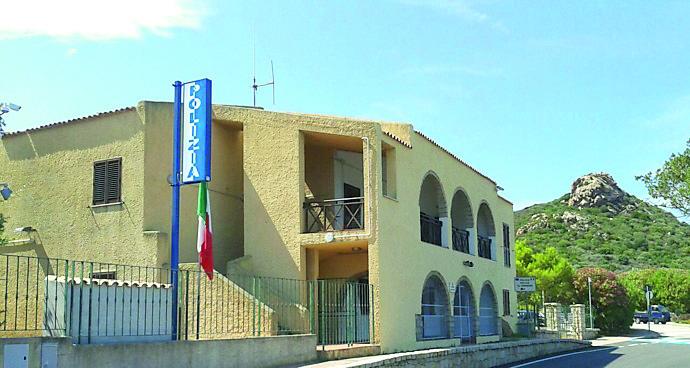 
	Il commissariato di Porto Cervo

