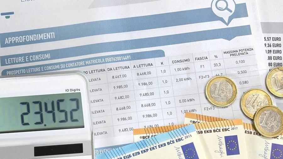 Caro energia è allarme degli imprenditori: «Così ci faranno chiudere»