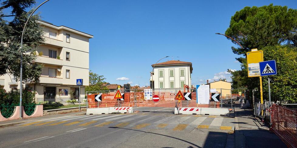 Disagi per i cantieri in contemporanea: «A settembre il traffico andrà nel caos»