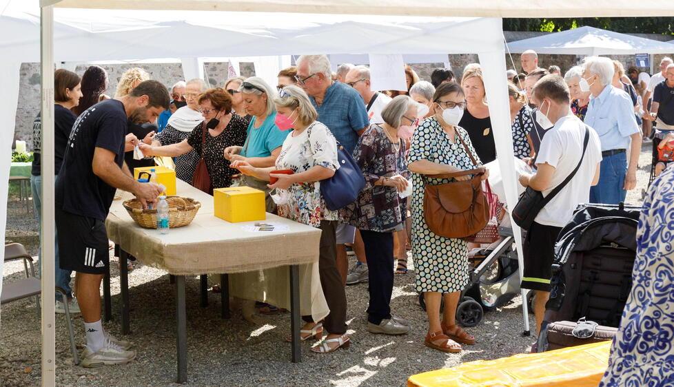 Pistoia celebra San Bartolomeo tra unzioni fai-da-te e “pippi”