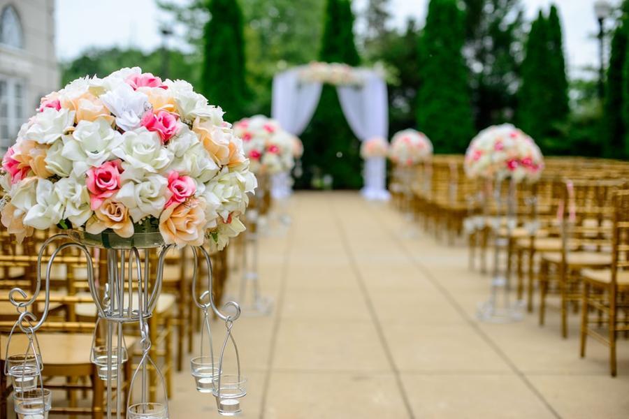 Quei simil-matrimoni in luoghi esotici Attenti potrebbero avere effetti reali