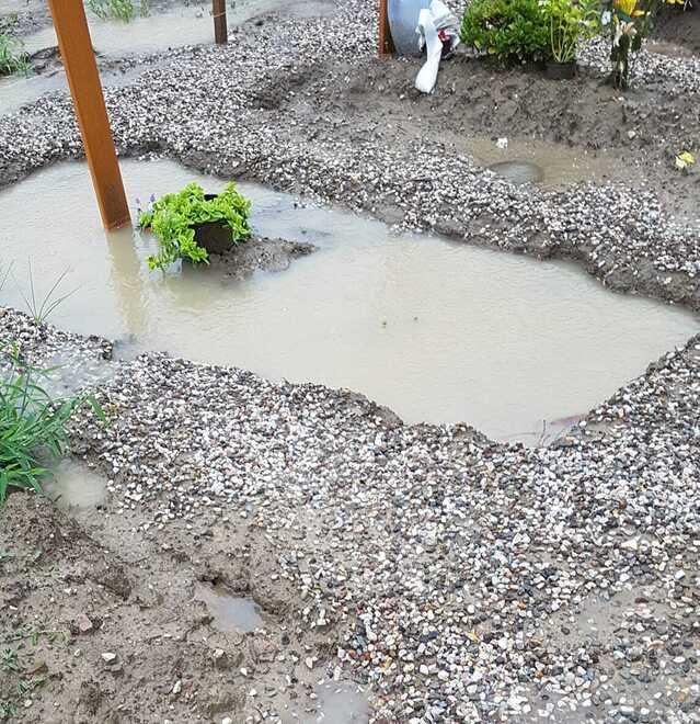 Le bombe d’acqua hanno allagato anche il camposanto