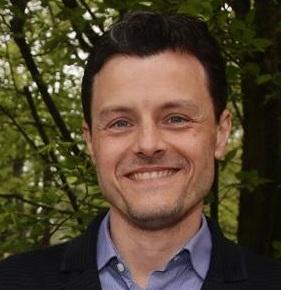 Il nuovo assessore alla scuola è il 53enne Roberto Ferrarini