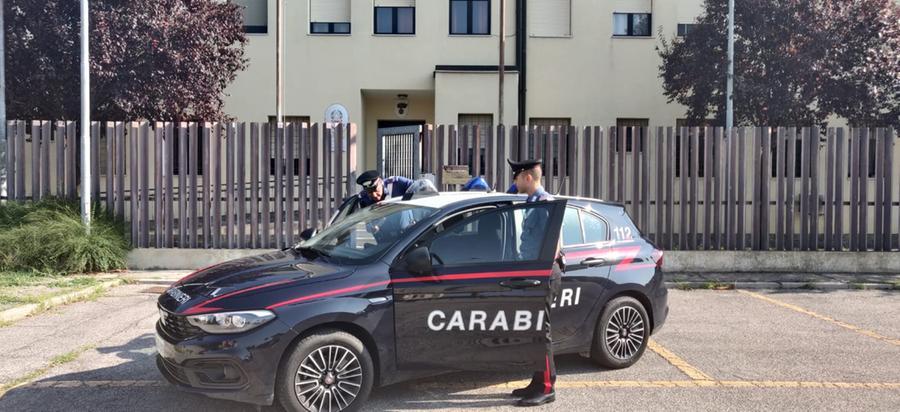 Portomaggiore. Non rispetta il divieto di avvicinamento: stalker in manette