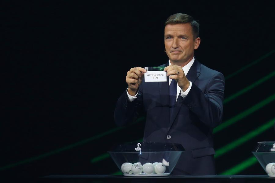 
	Il nome della Fiorentina esce dall'urna dei sorteggi di Conference League

