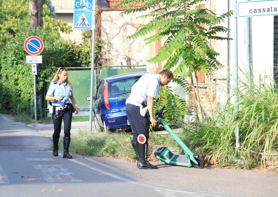 Reggio Emilia: Schianto Tra Jeep E Monopattino Grave Una 19enne ...