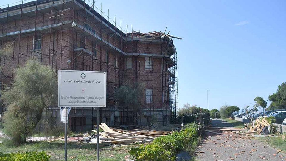 Alberghiero di Massa inagibile, addio alla sede attuale 