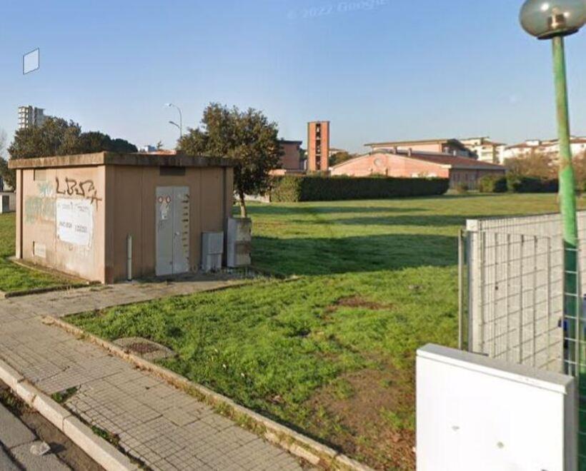 Pisa, le scippano la collana appena scende dall’autobus 