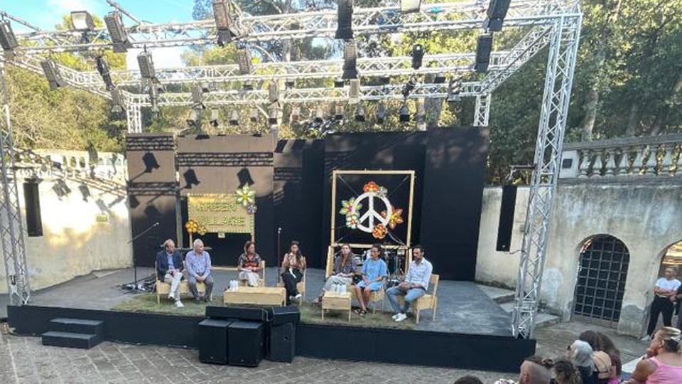 Il talk show ed Elisa in concerto (Foto di Saveria Pardini)