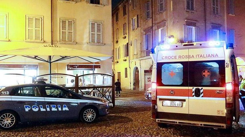 Modena. Rissa e bottigliate in Pomposa